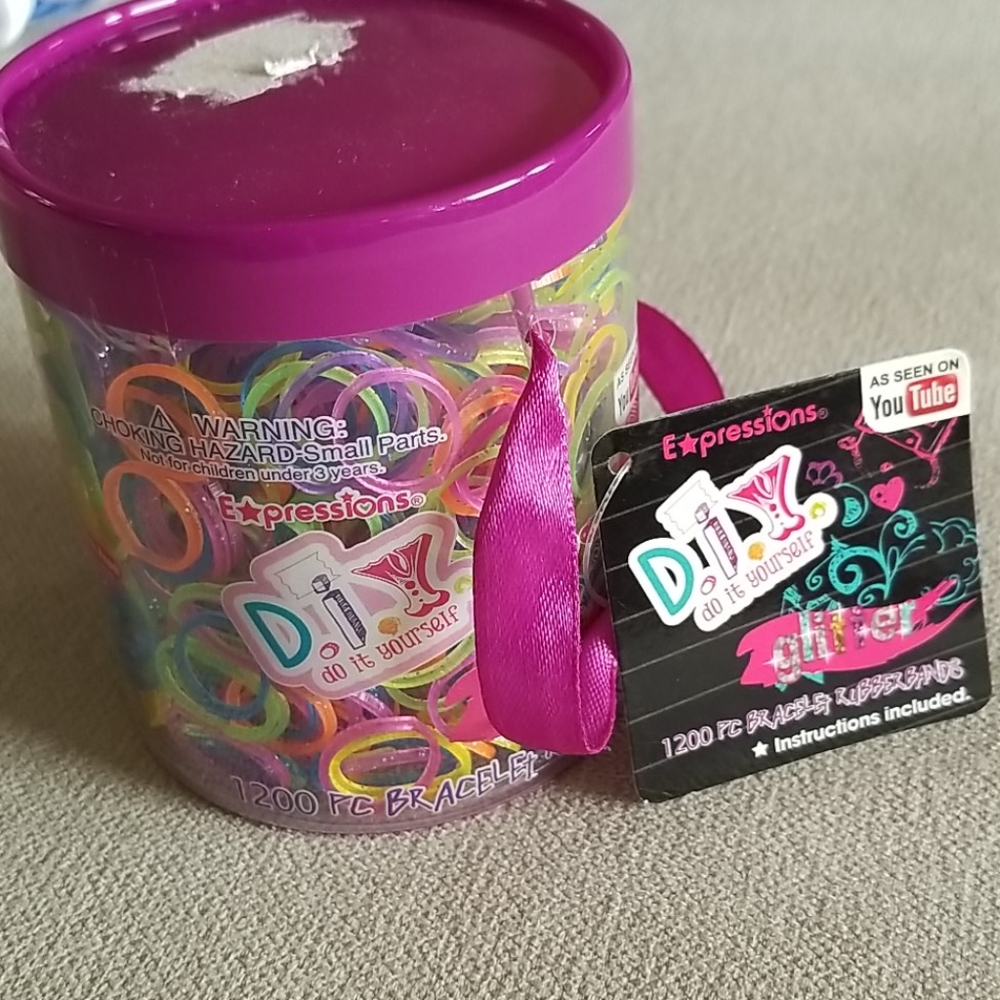 NWT DIY Glitter Bracelet Rubberbands